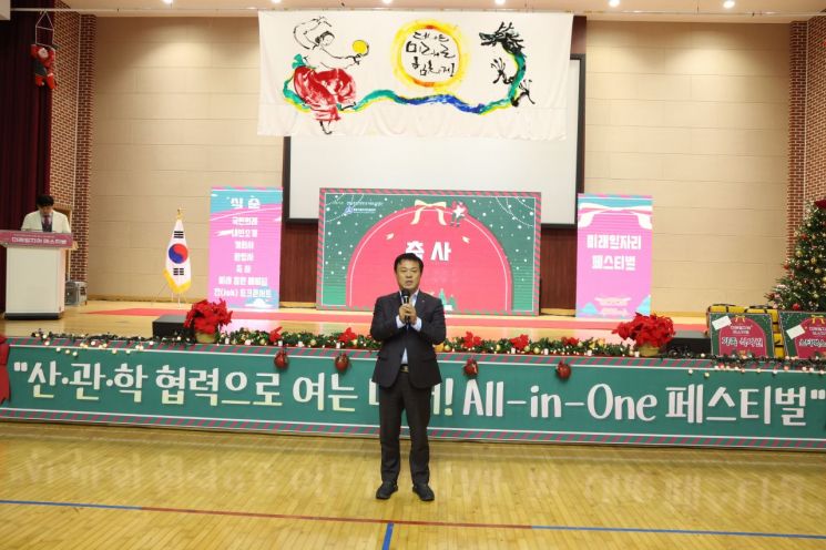 a4a475d6e775a28a02b7493f1c45f15e_1765166876_5281.jpg a4a475d6e775a28a02b7493f1c45f15e_1765166876_5281.jpg